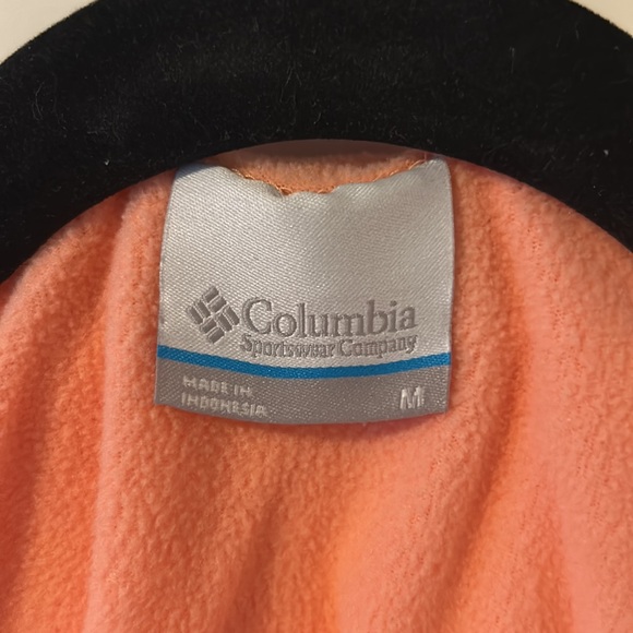 Columbia Women’s Medium Rain Jacket, Fleece, WaterProof - Picture 3 of 3